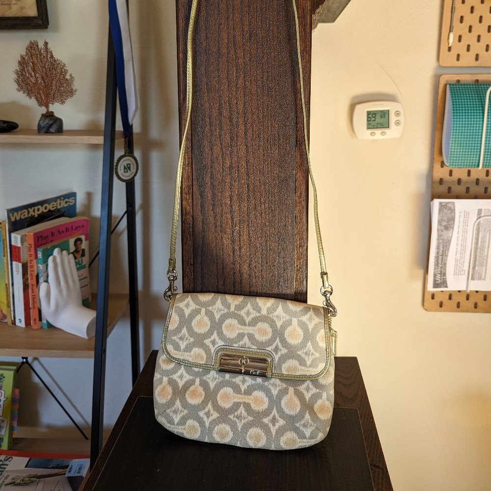 COACH MINI CROSSBODY